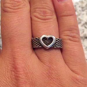 Tiffany & Co. mesh heart ring